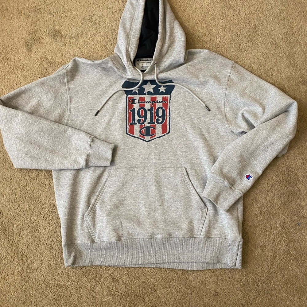 Champion Gray Graphic Hoodie - 1919 Shield Logo Men’s Size L